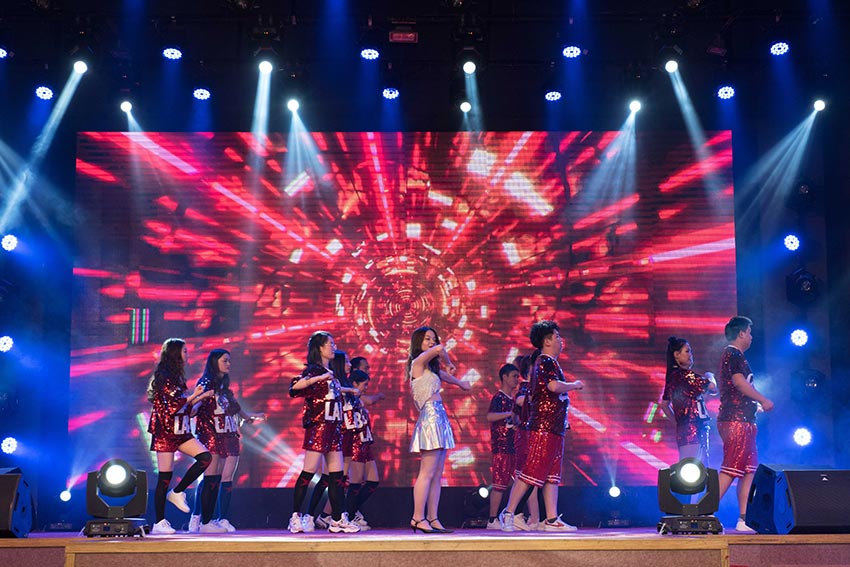 1628927655181504.jpg 艾木传媒现场演出时拍摄规则要了解